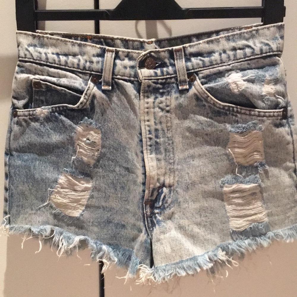 Distressed ripped Levi jean shorts